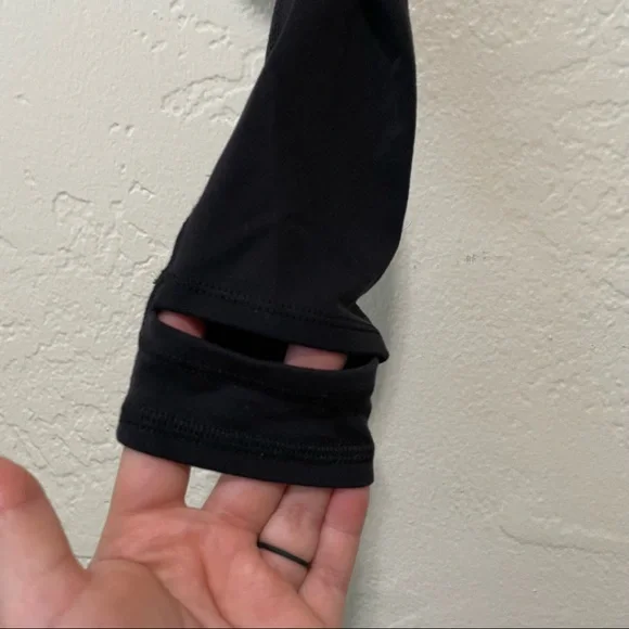 alo High Waist Wrapped Stirrup Leggings in Black - - Picture 12 of 14